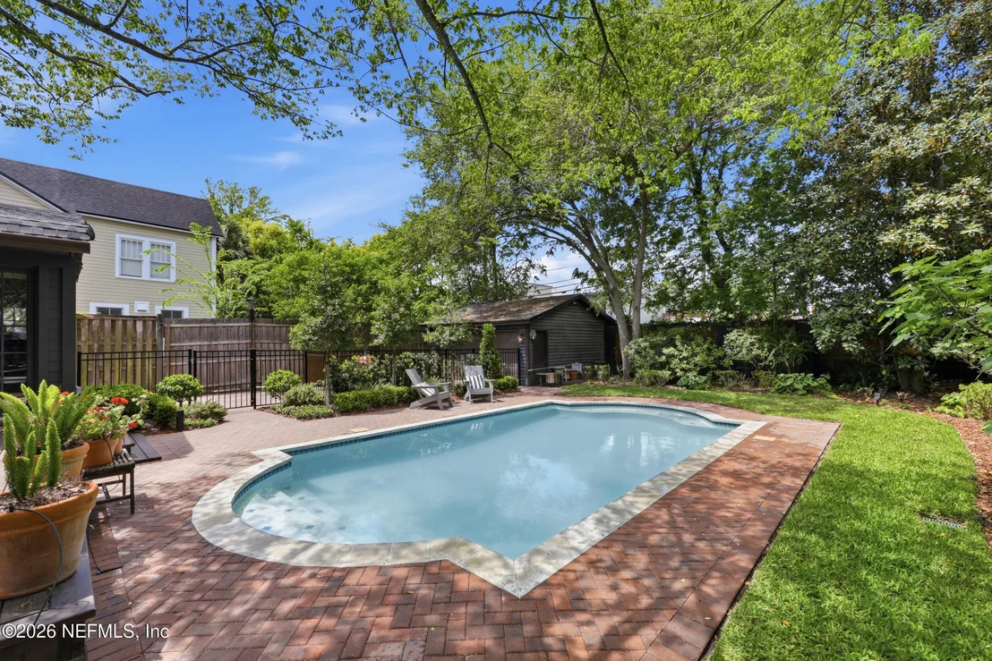 Photo of 3557 PINE Street
