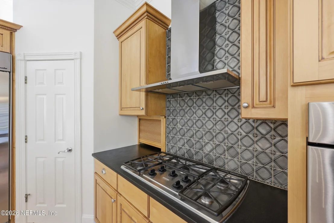 Photo of 11802 MANDARIN Road