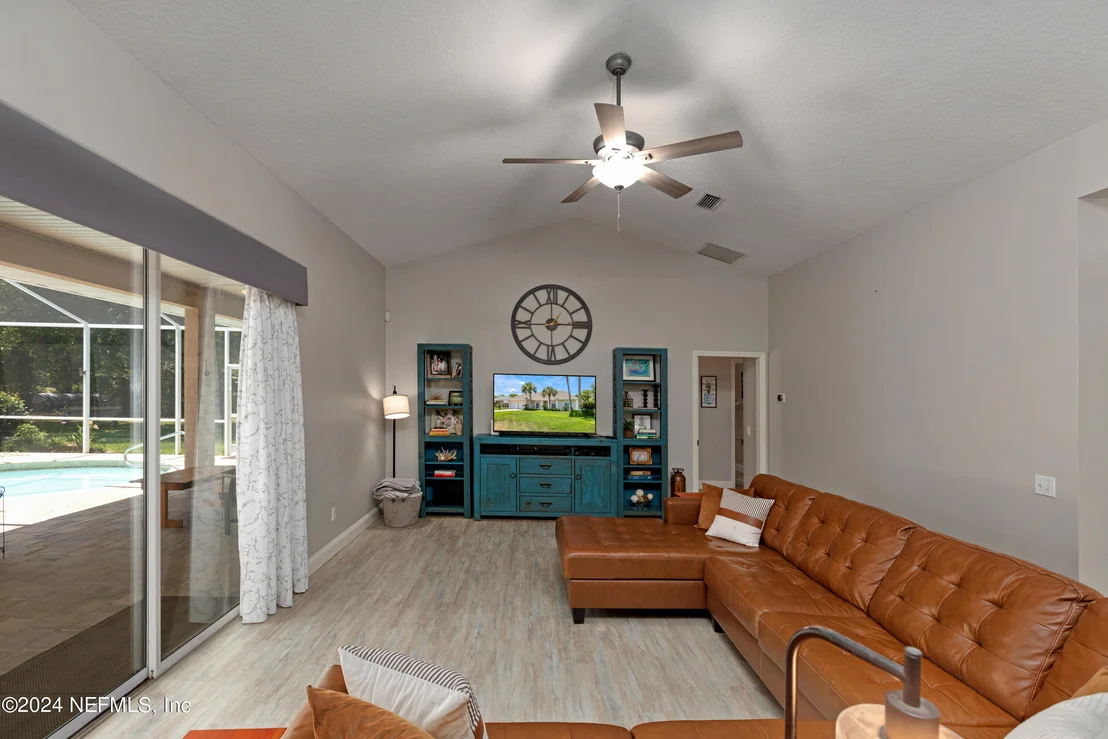 Photo of 4542 SE 3RD Place