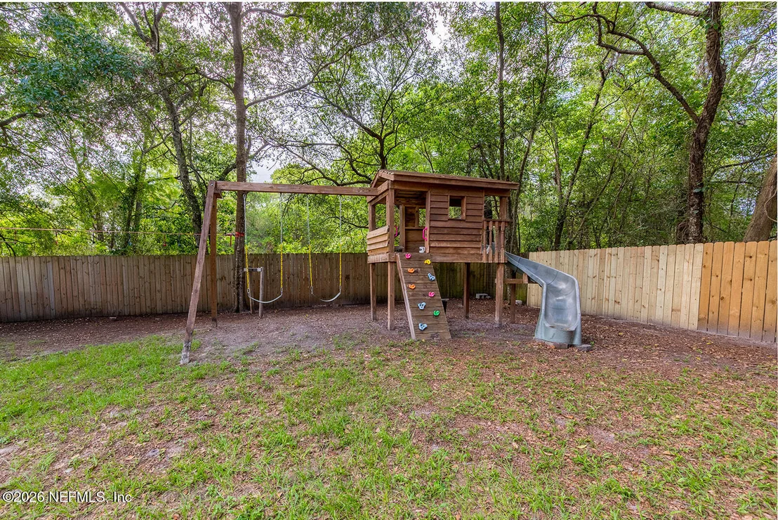 Photo of 424 JEFFERSON Avenue