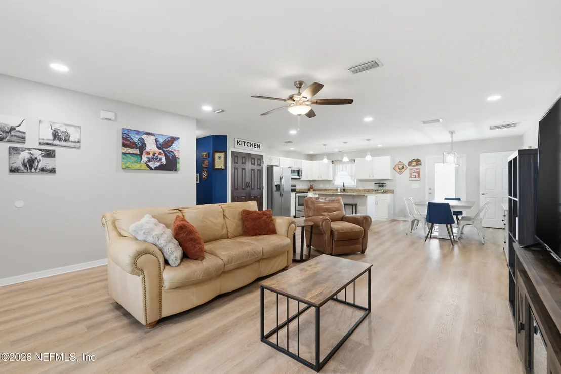 Photo of 2471 IRIS Street