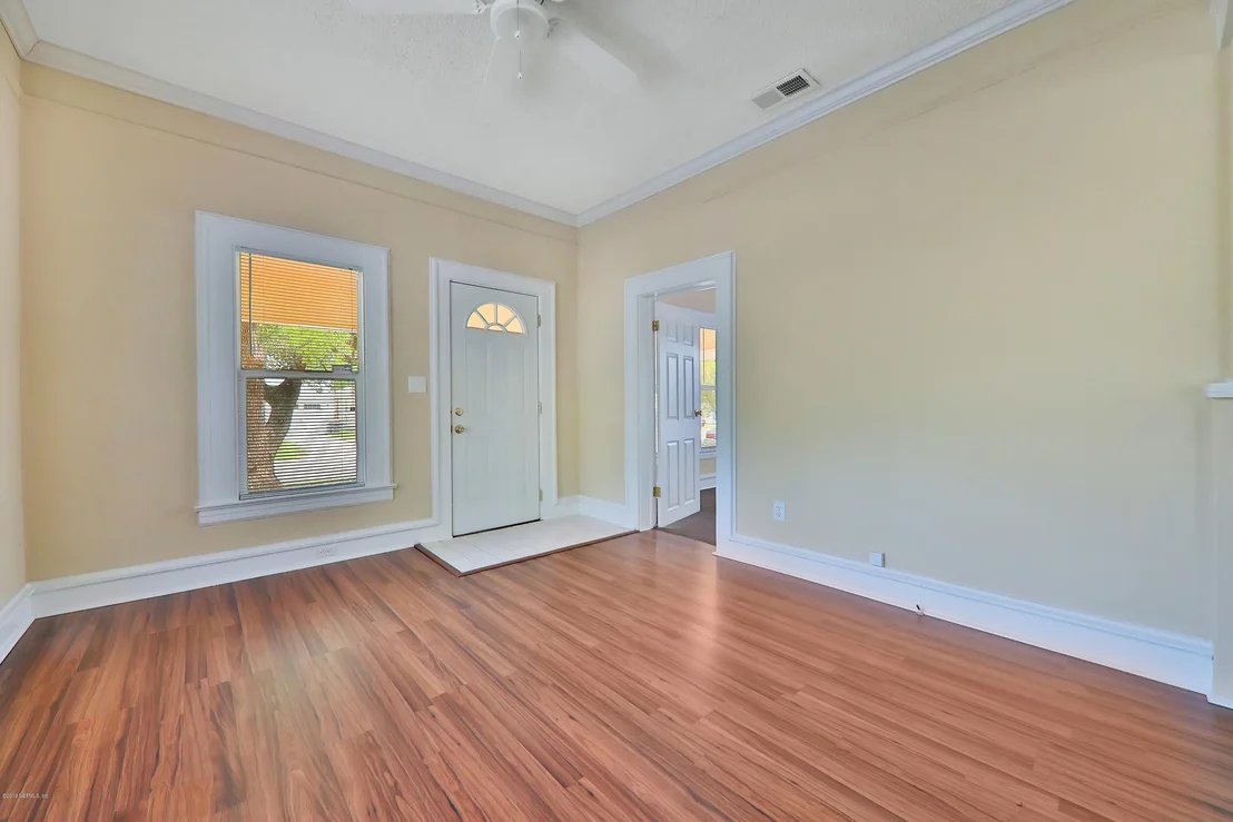 Photo of 3058 PHYLLIS Street