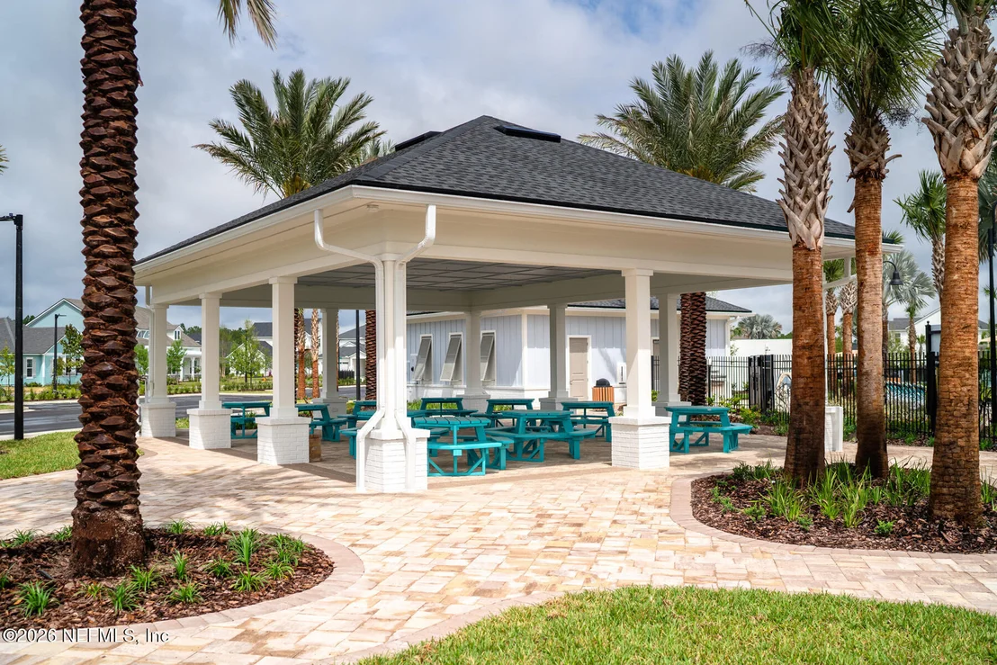 Photo of 122 SEAMARK Drive