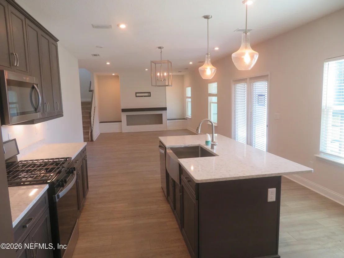 Photo of 313 MEADOW CREEK Drive