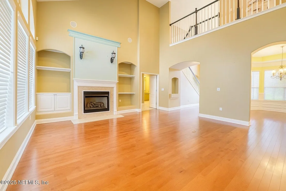 Photo of 1897 HICKORY TRACE Drive
