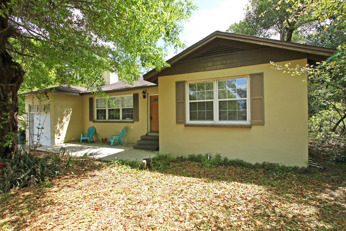 Photo of 2343 HILLTOP Boulevard