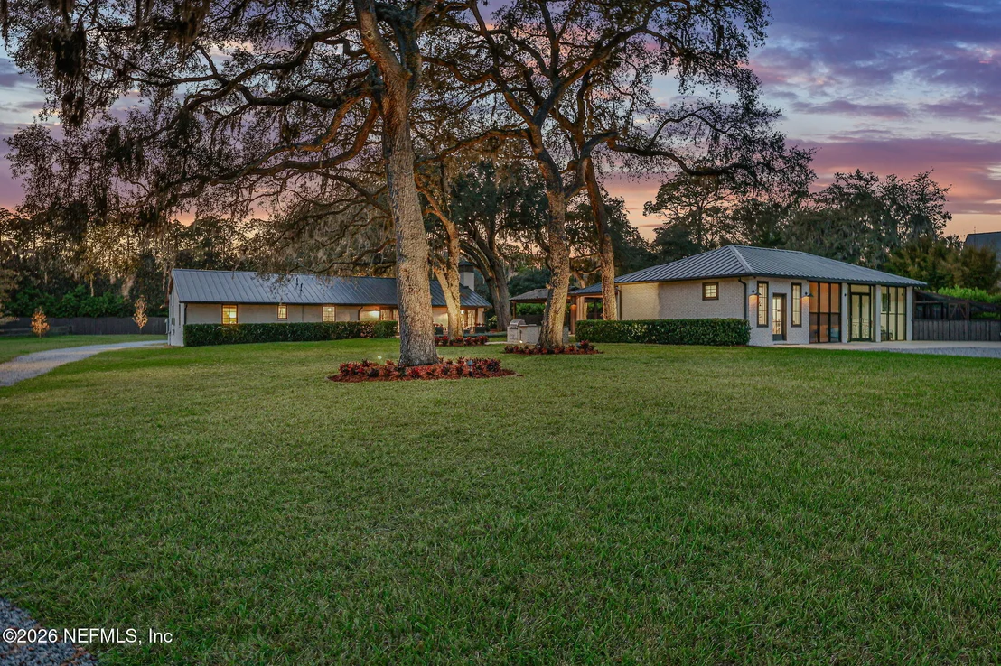 Photo of 532 MOONSHINE Drive
