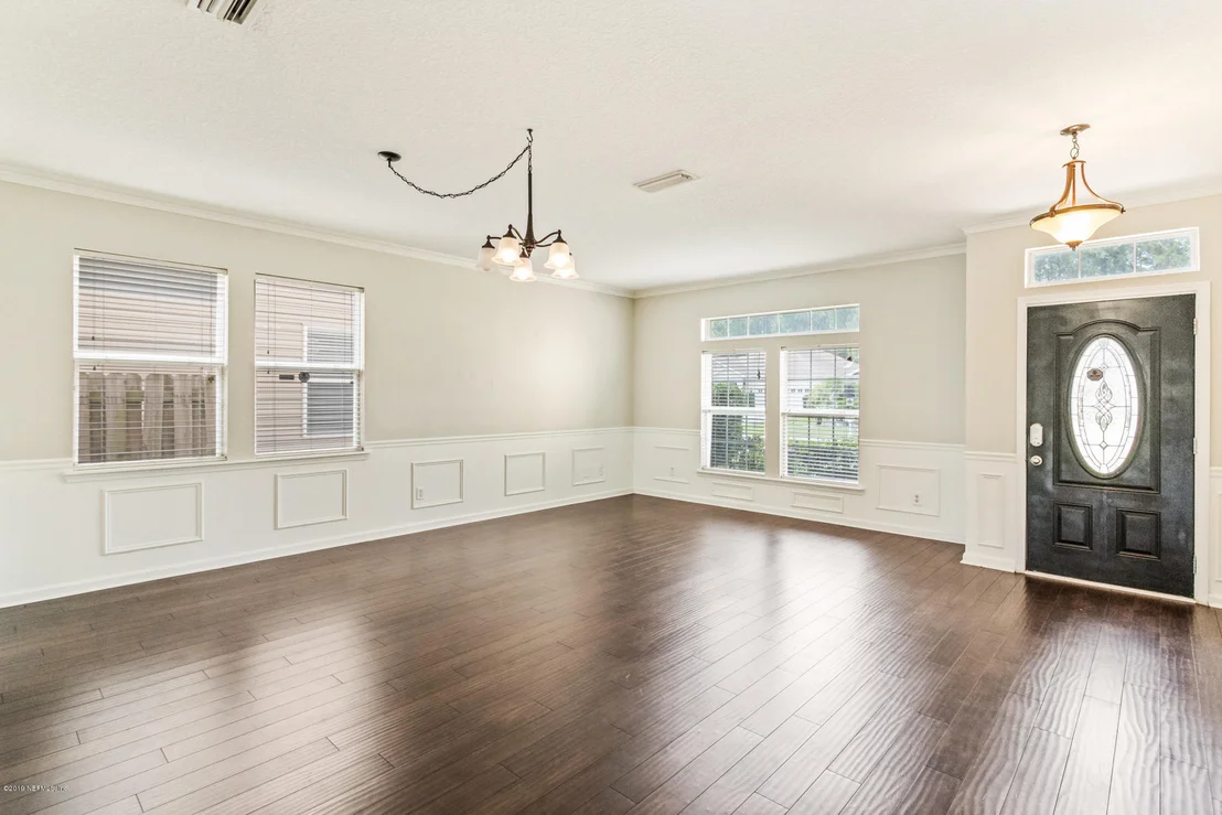 Photo of 935 CHURCHHILL Lane