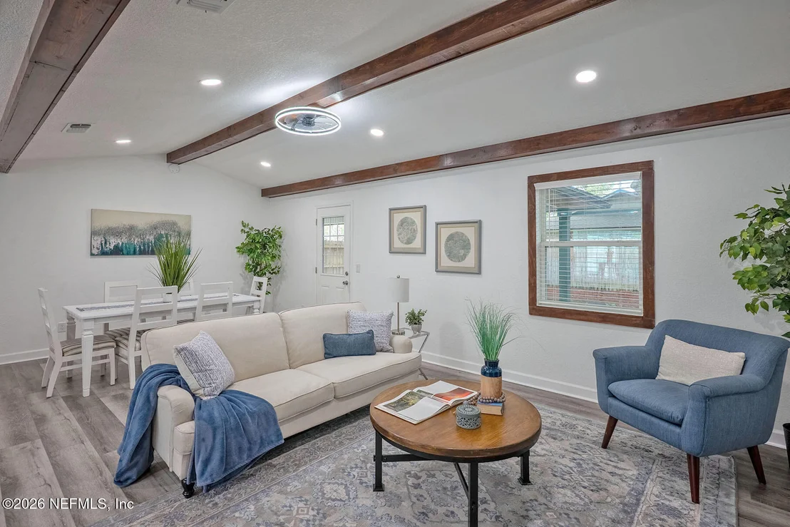 Photo of 2212 CARTER BRAXTON Road