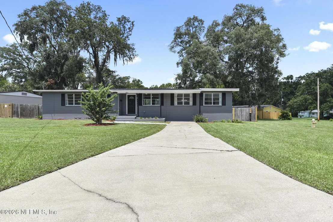 Photo of 4803 AVENT Drive