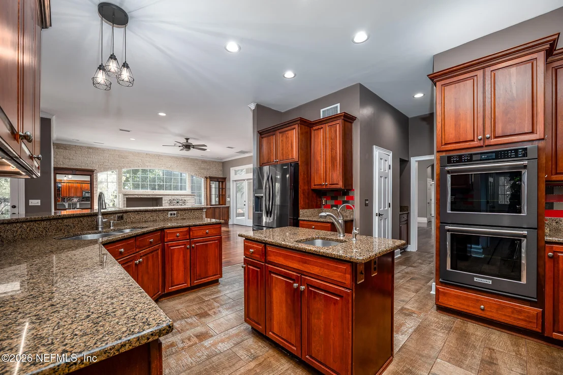 Photo of 707 STANDISH Drive