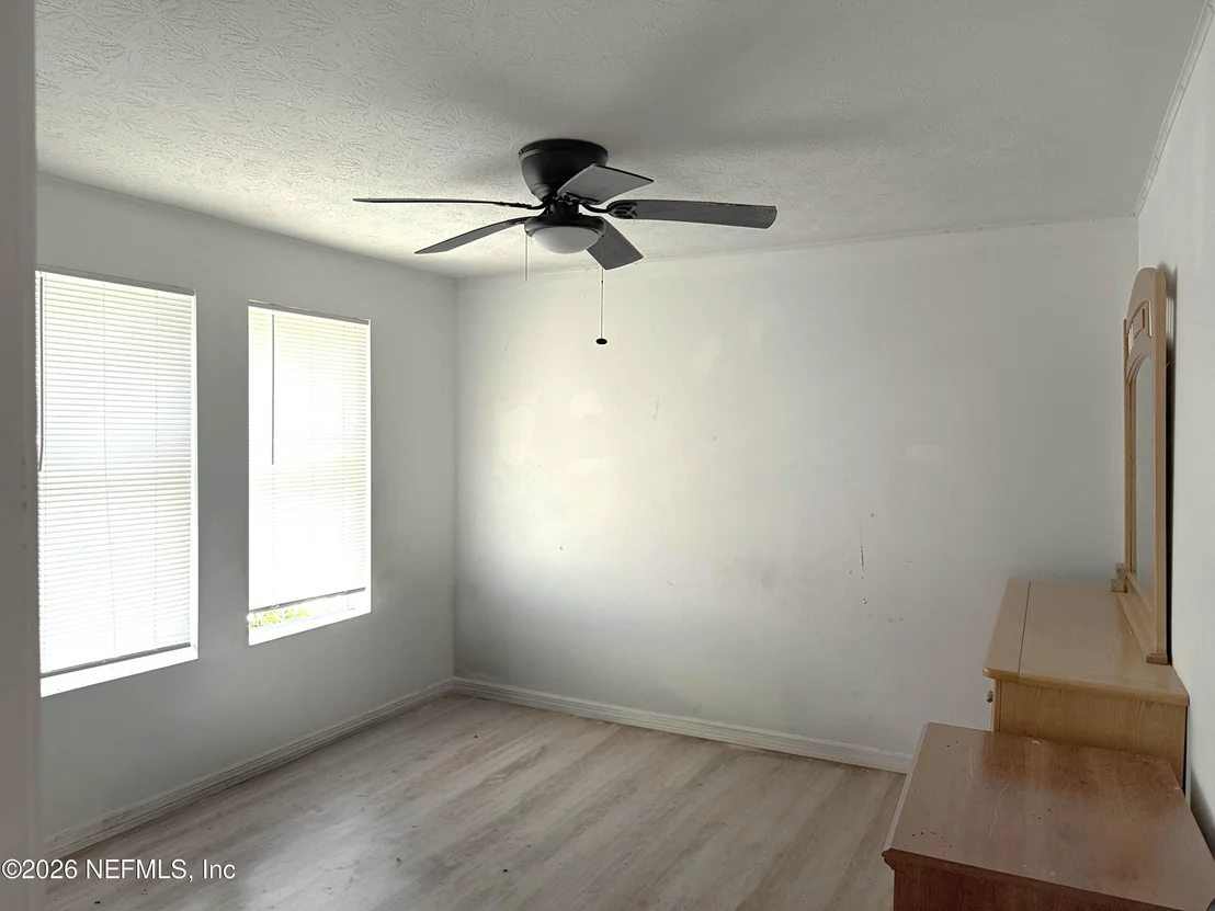 Photo of 1074 HOOD Avenue