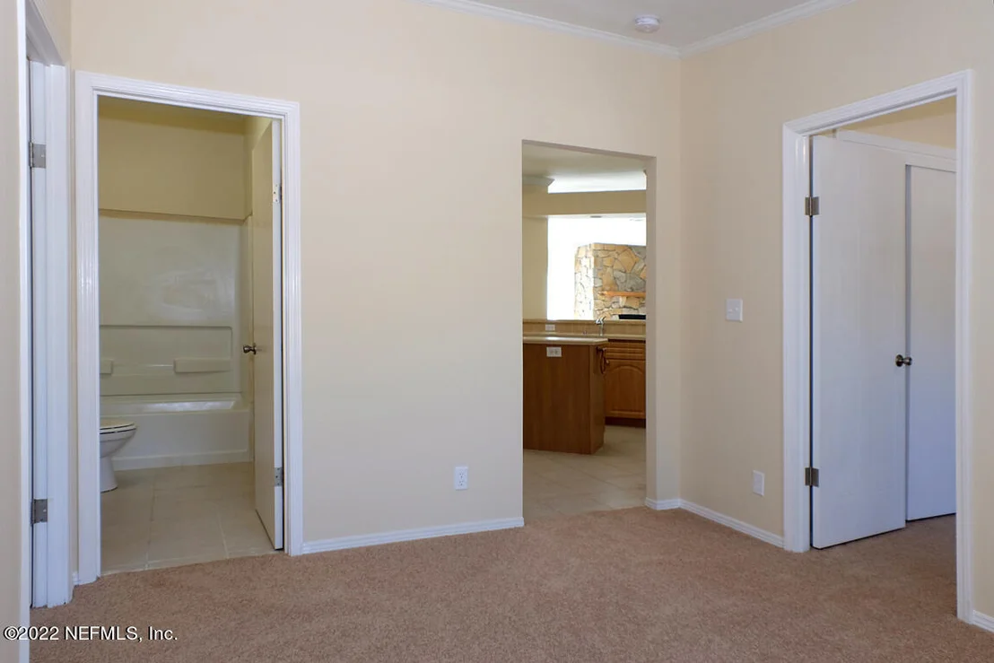 Photo of 121 SEMINOLE Trail