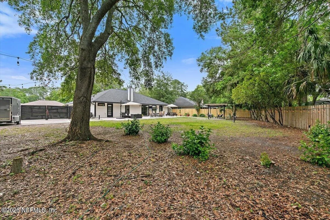 Photo of 4345 APPLE TREE Place