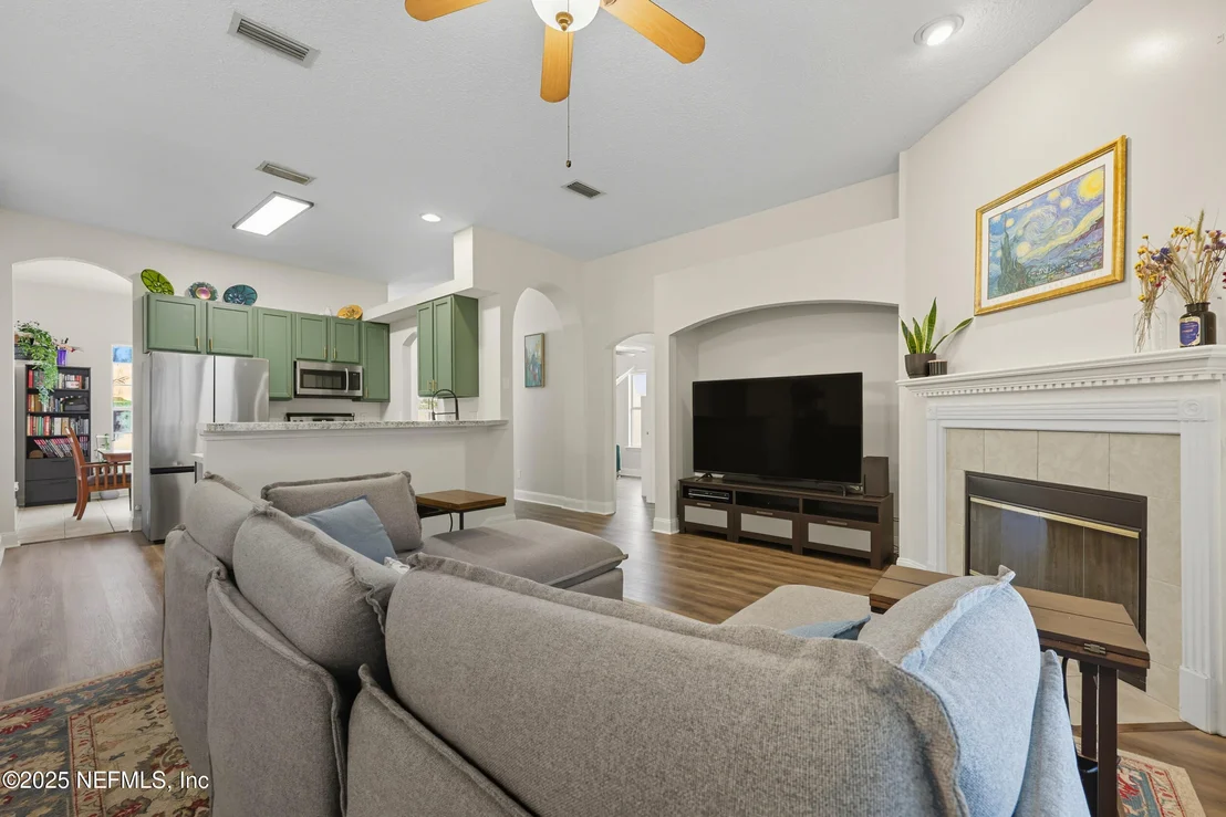 Photo of 4529 MAINMAST Lane