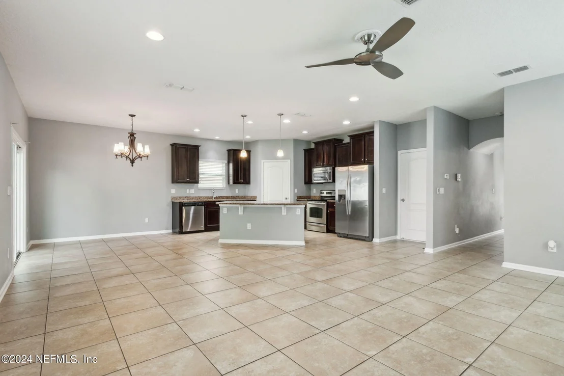 Photo of 597 DRYSDALE Drive