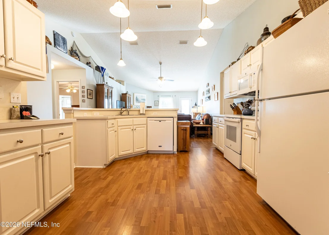 Photo of 556 WHITFIELD Road