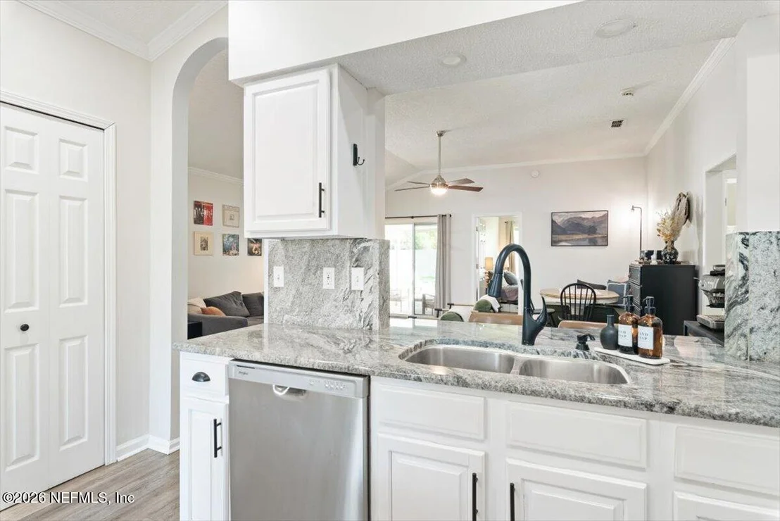 Photo of 7611 LEAFY FOREST Way