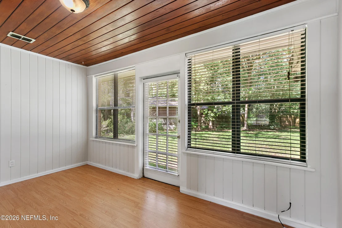 Photo of 1522 MURRAY Drive