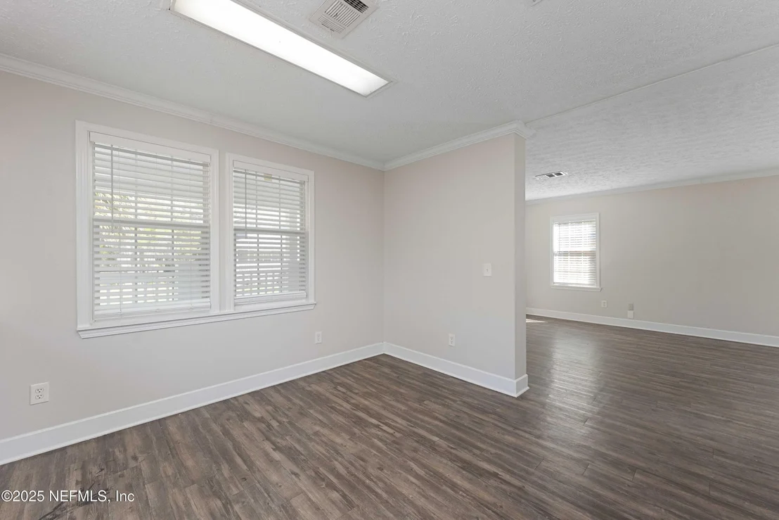 Photo of 103 CHAPIN Street