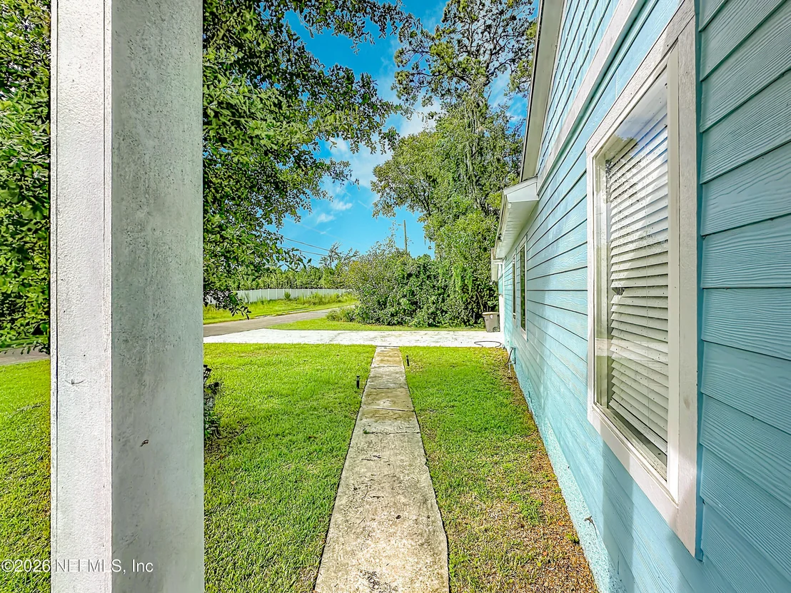 Photo of 3065 FRANCIS Road