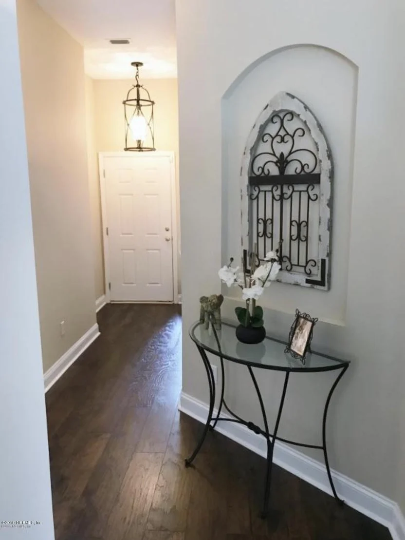 Photo of 689 MACKENZIE Circle