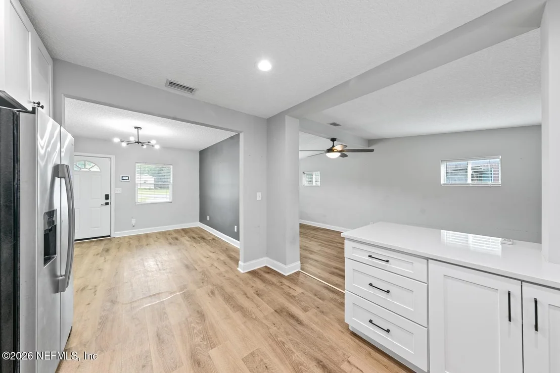 Photo of 9742 CUNNINGHAM Road