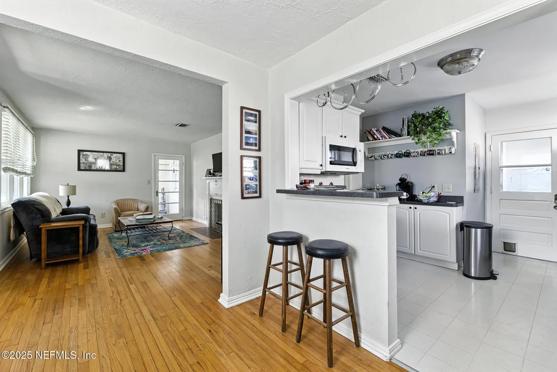 Photo of 1518 PARRISH Place