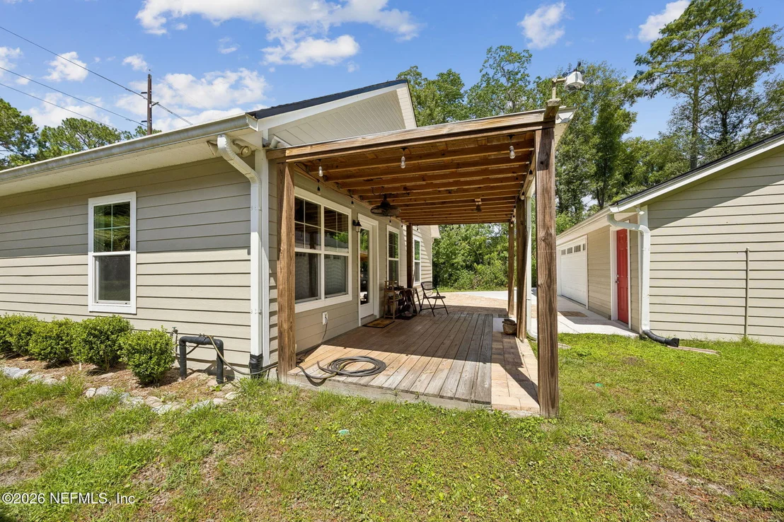 Photo of 9922 BRADLEY Road