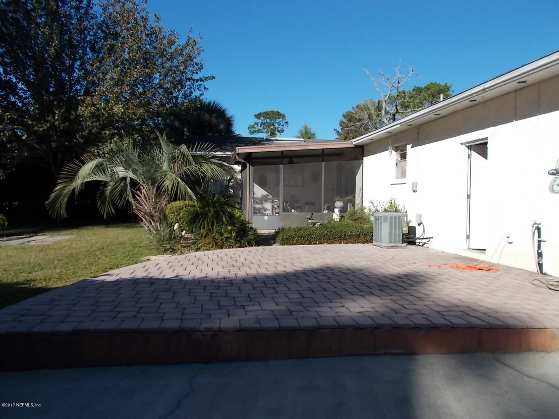 Photo of 1236 ESTORIL Drive