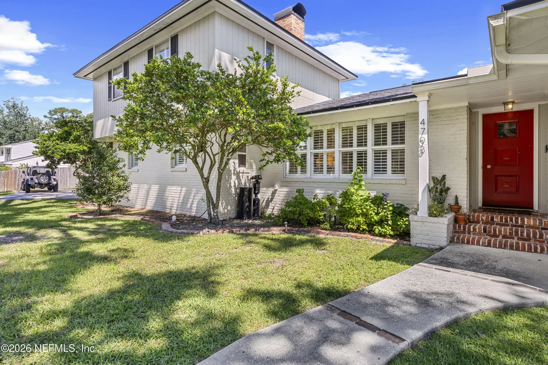 Photo of 4703 QUEEN Lane