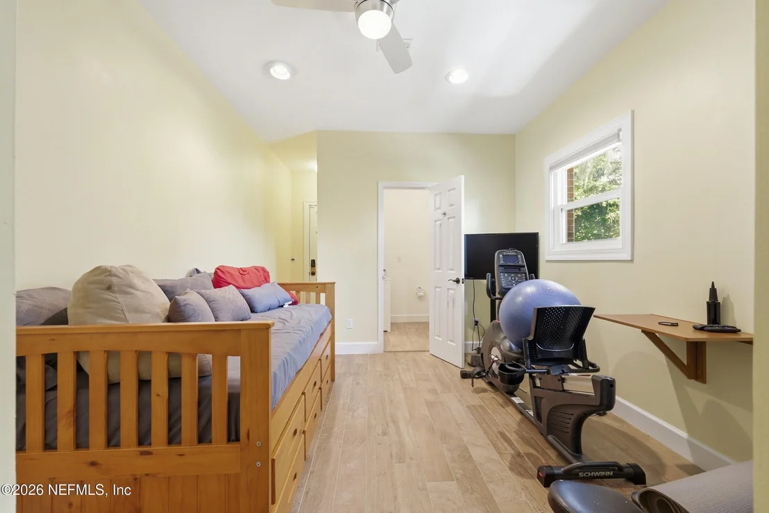 Photo of 2656 BEAUCLERC Road