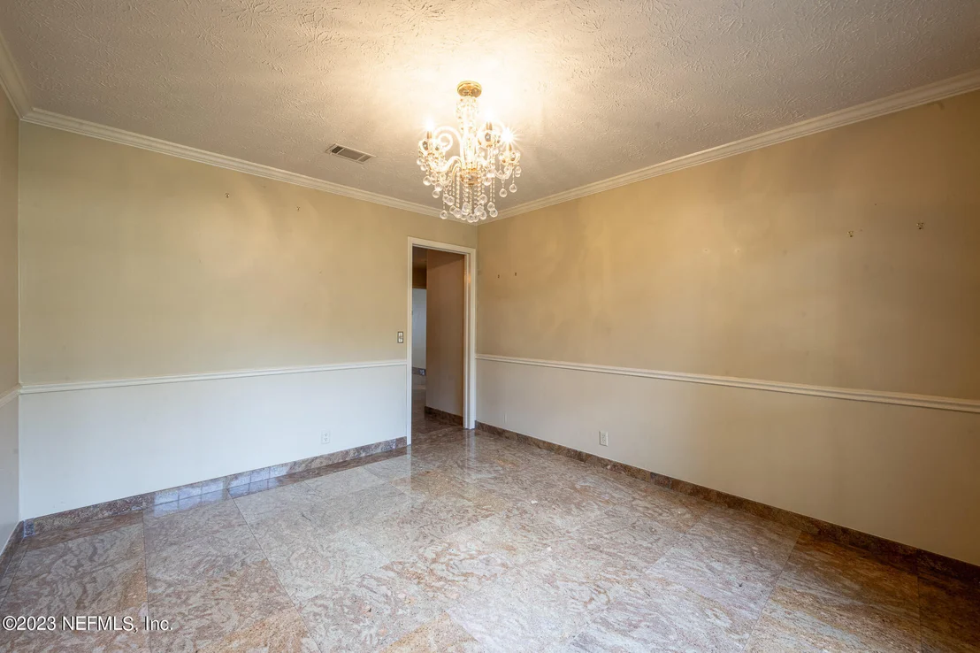 Photo of 4442 RIVER TRAIL Road