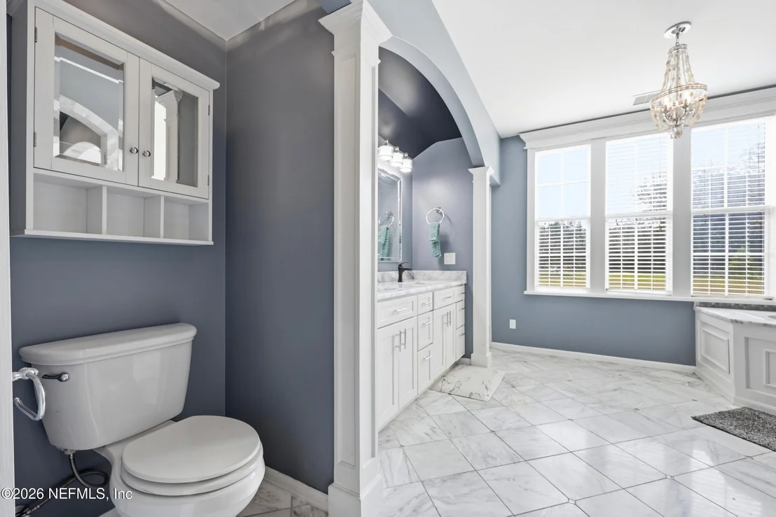 Photo of 7645 OAK FOREST Road