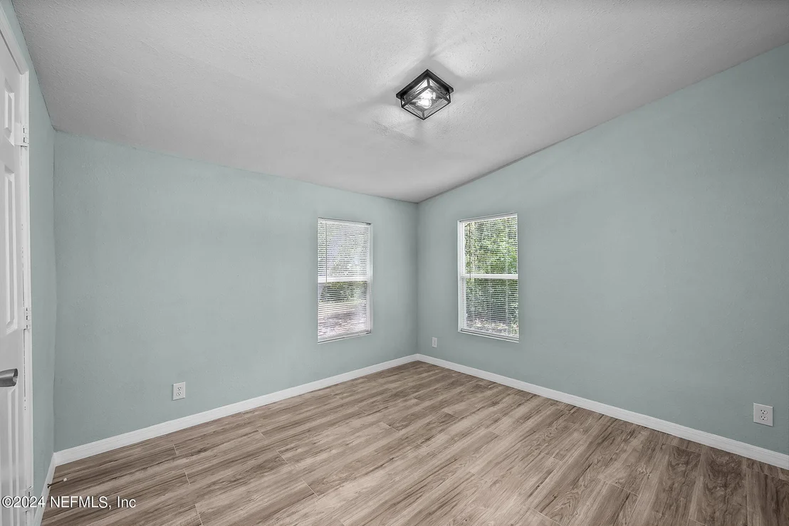 Photo of 334 RIDGE Road