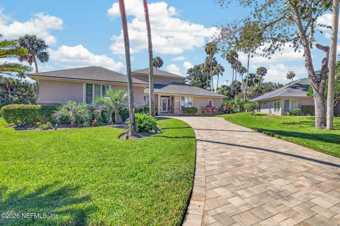 Photo of 2206 LAUGHING GULL Circle