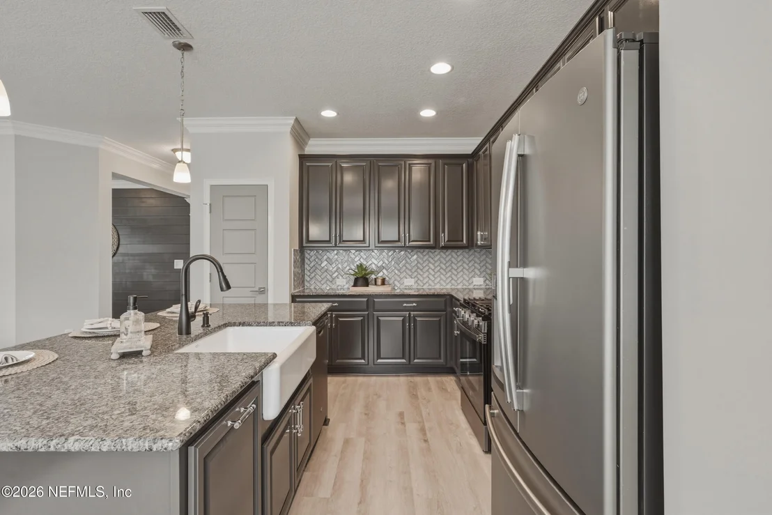 Photo of 77 FOXCROSS Avenue