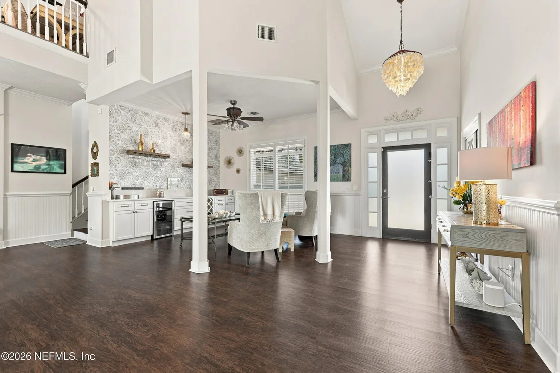 Photo of 500 TURNBERRY Lane