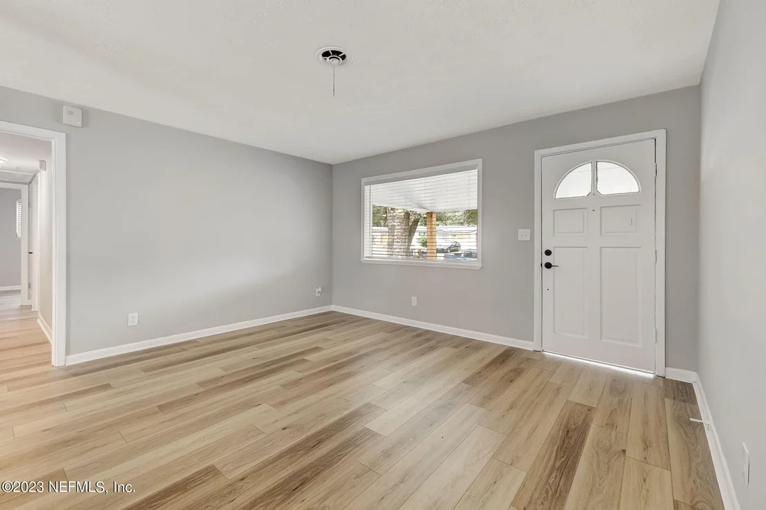 Photo of 6816 CINDERELLA Road