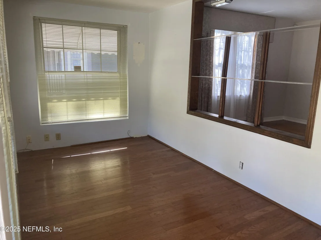 Photo of 1334 MURRAY Drive