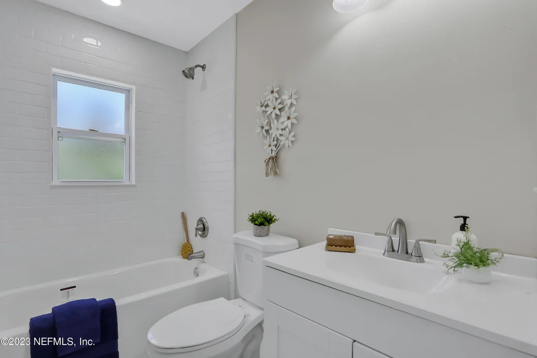 Photo of 128 BELLRAY Drive