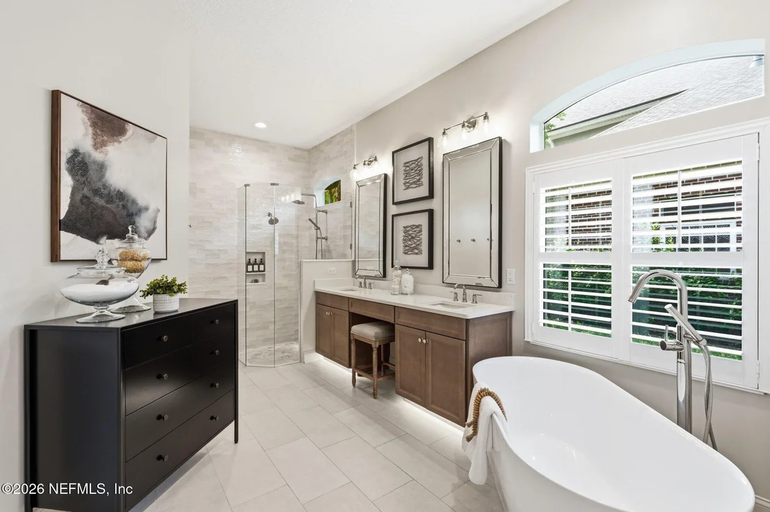 Photo of 189 ST JOHNS FOREST Boulevard