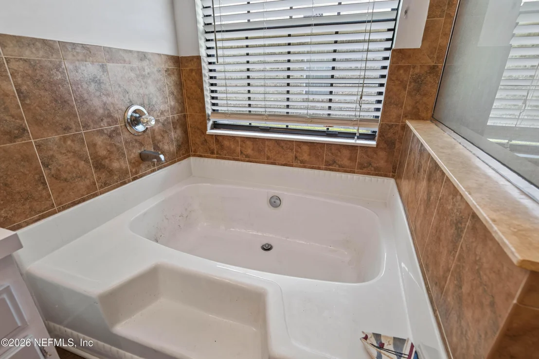 Photo of 1641 SPRING OAKS Lane