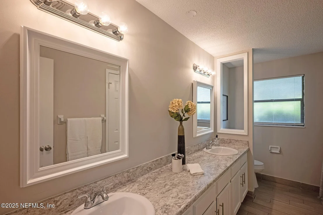 Photo of 2576 BOTTOMRIDGE Drive