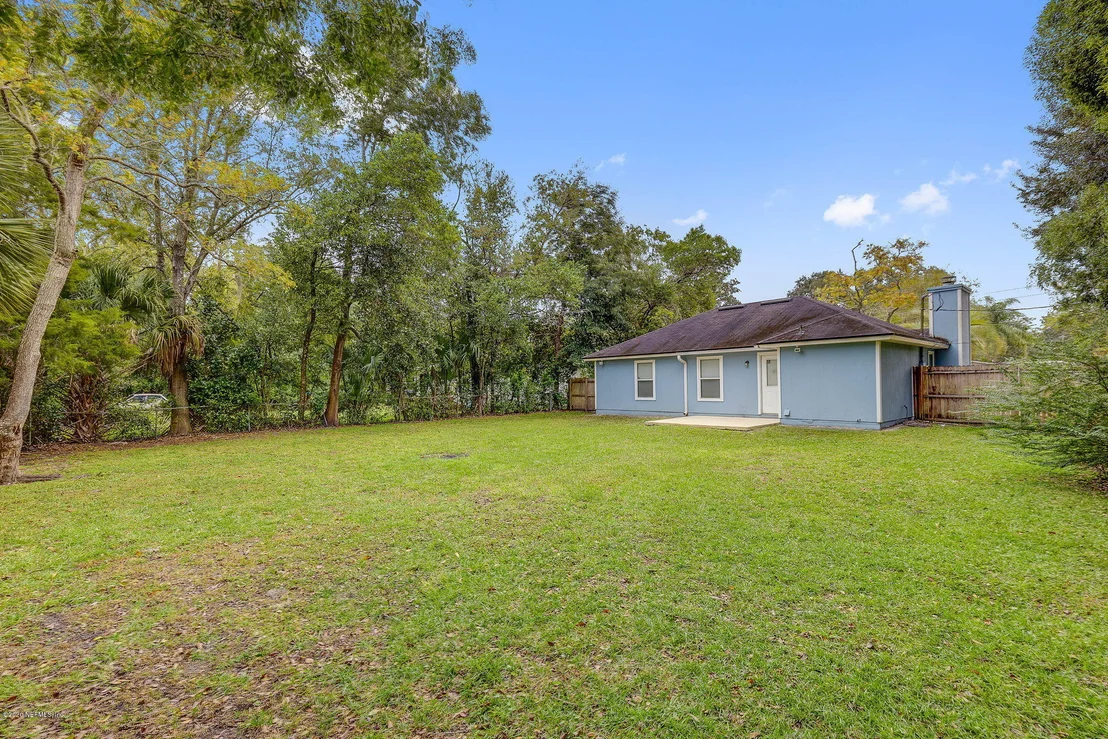 Photo of 351 LINDEN Lane