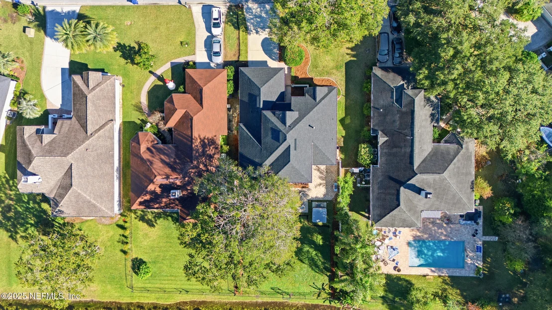 Photo of 537 DANDELION Drive