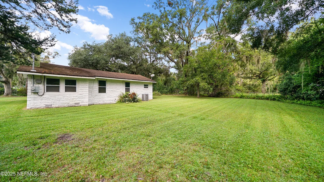 Photo of 7637 HAMMOND Boulevard