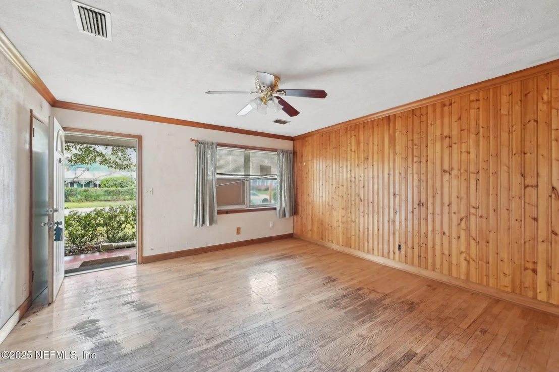 Photo of 4429 VANCOUVER Drive
