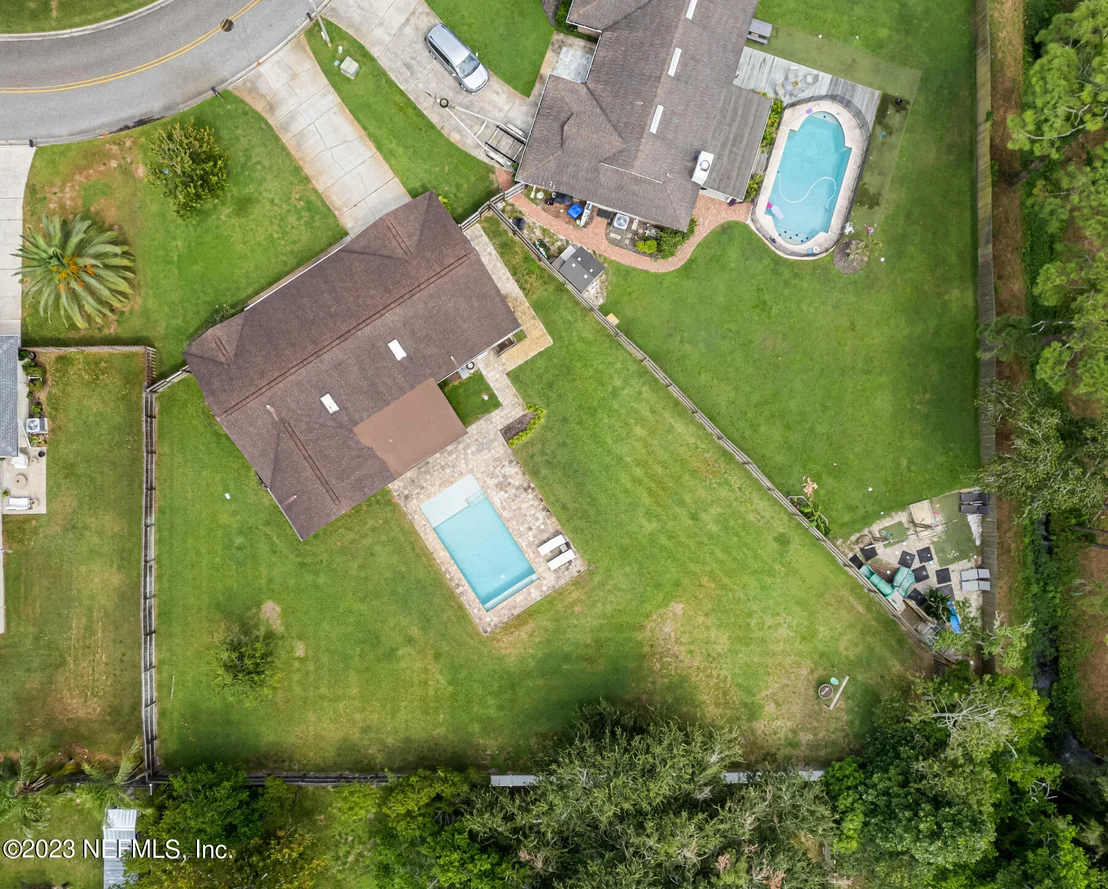 Photo of 35 DOLPHIN Boulevard