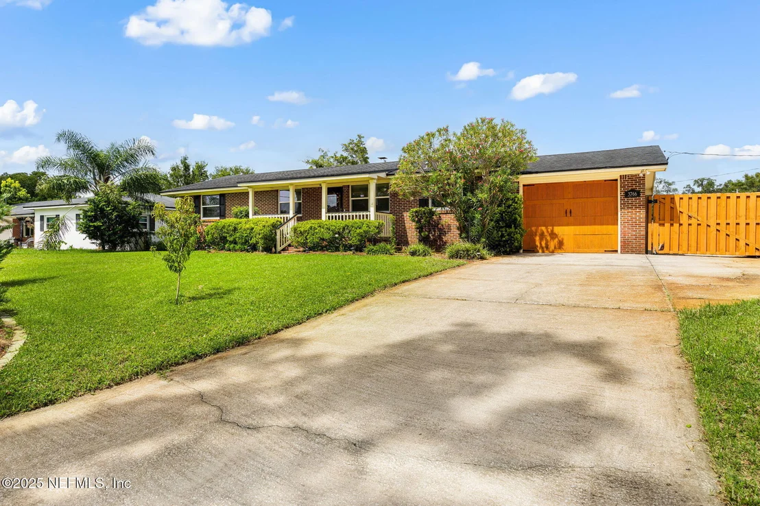 Photo of 3766 CEDARCREST Drive